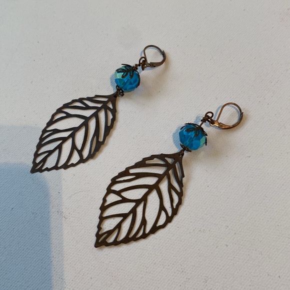 Tree hugger Handcrafted bronze leaf earrings blue beads - Picture 2 of 5